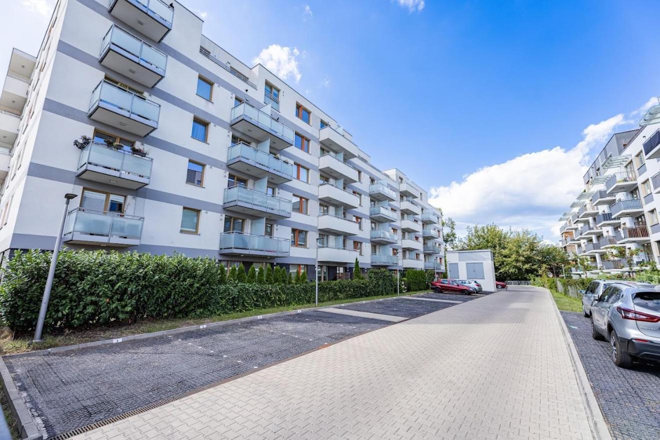 Fajny Apartament Z Parkingiem, Obok Metra. Varsó Kültér fotó