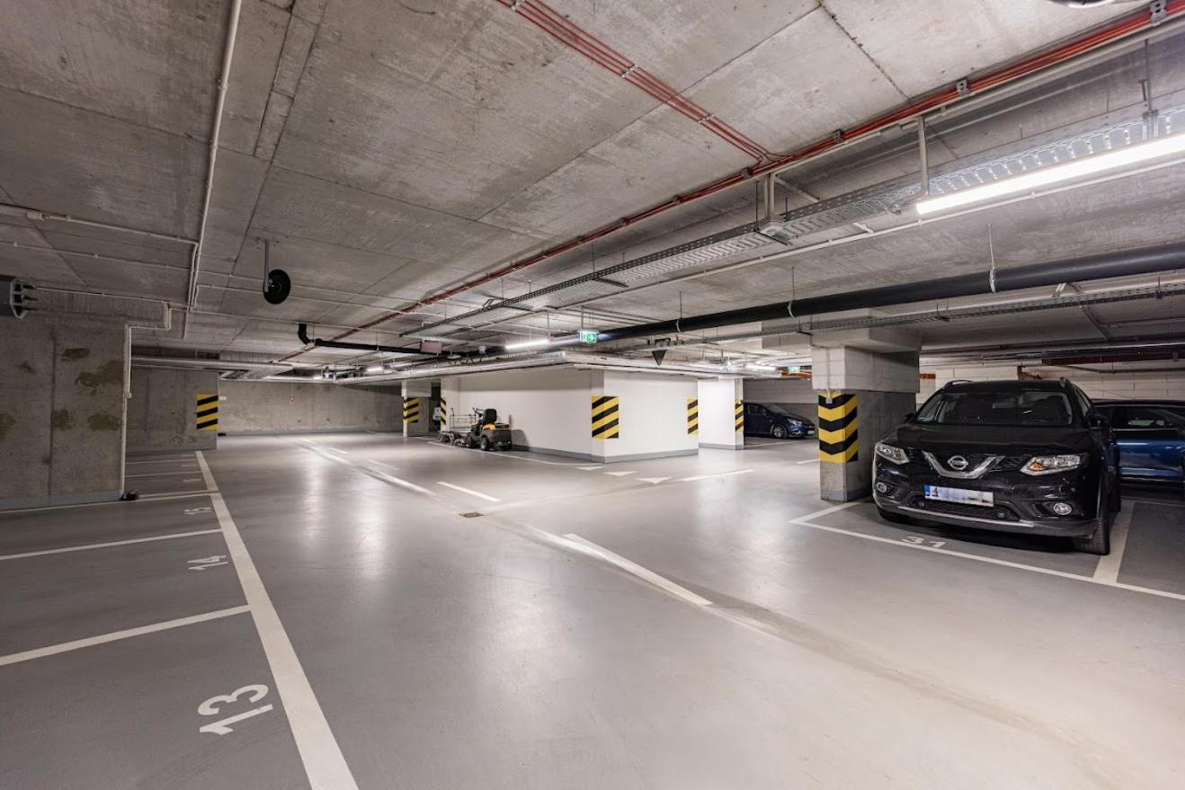Fajny Apartament Z Parkingiem, Obok Metra. Varsó Kültér fotó